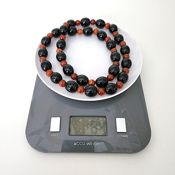 Vintage Bakelite black & marbled caramel bead necklace - Picture 6 of 9